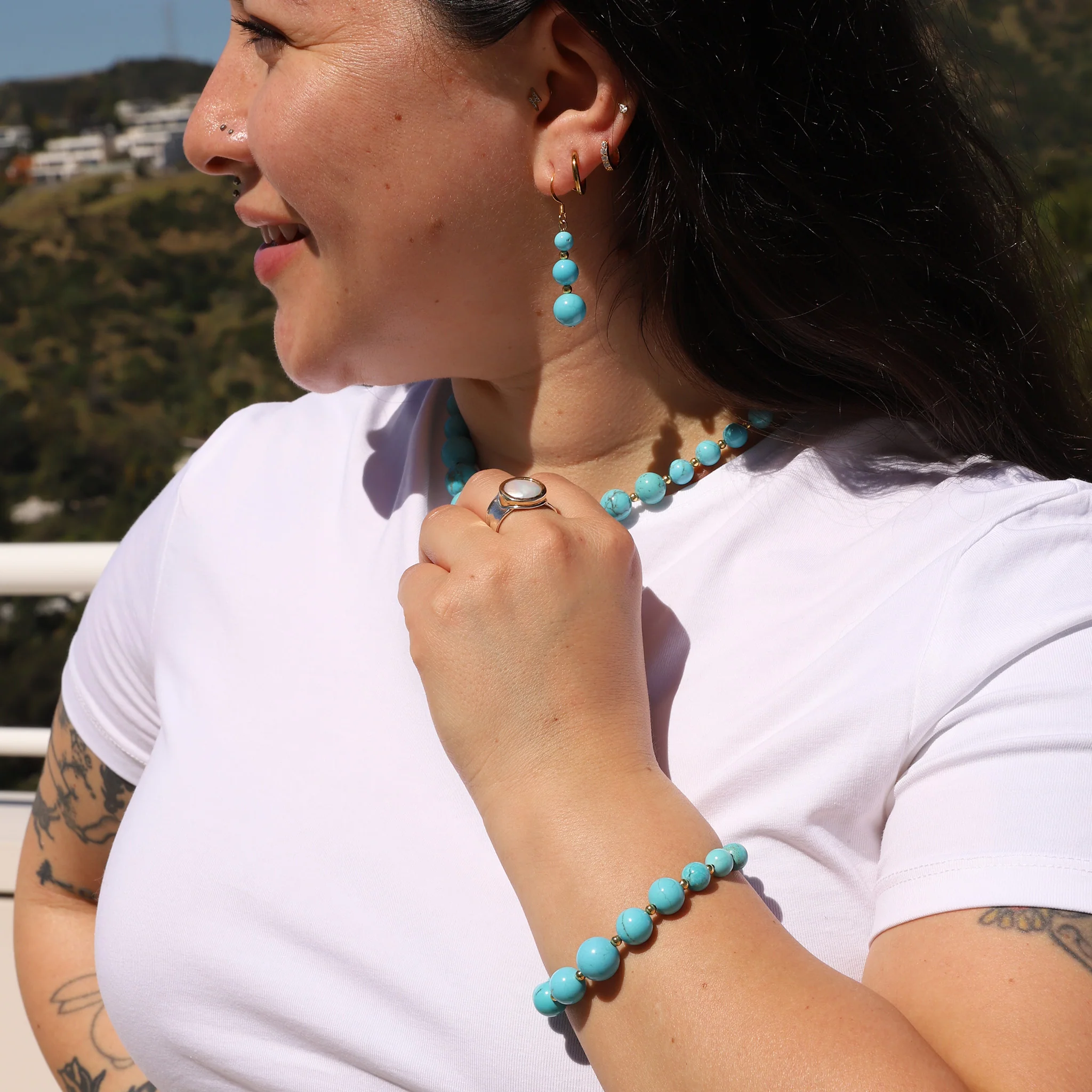 Graduated Turquoise Bead Bracelet - Image 3