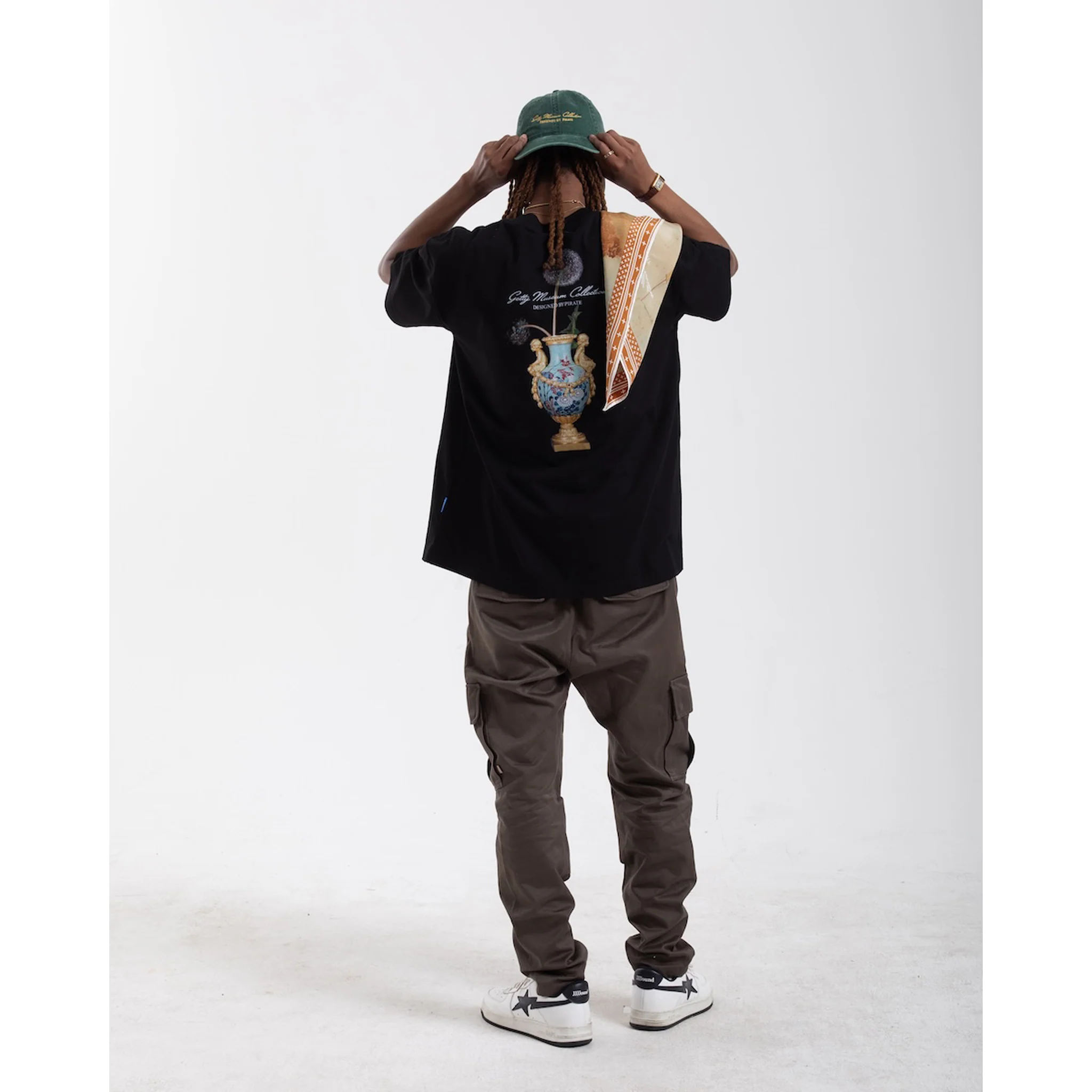 Dandelion Vase Graphic Tee - Black - Image 5